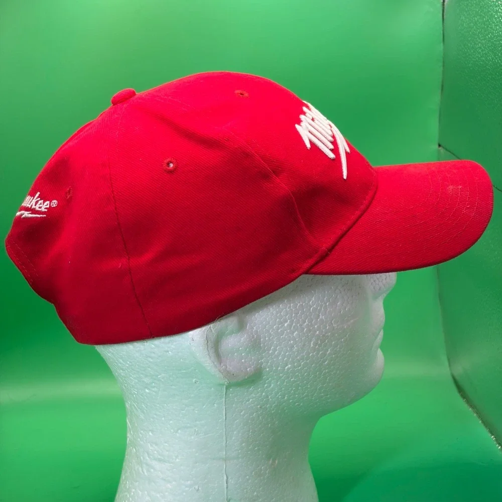 Milwaukee tool snapback